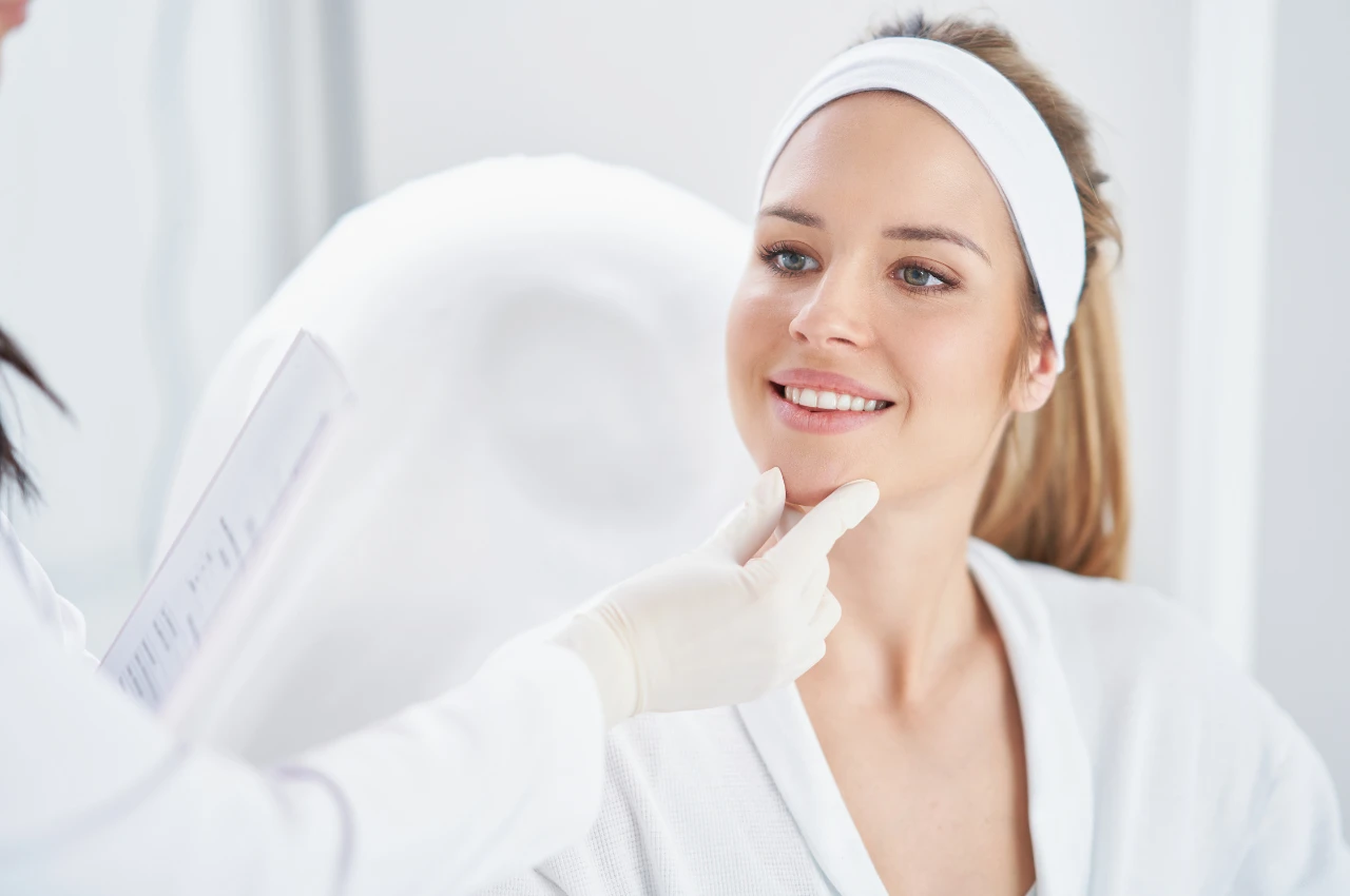 Gummy smile botox vs. surgical treatments comparison chart at Dr. Khaled Al Sayed’s clinic in Amman, Jordan